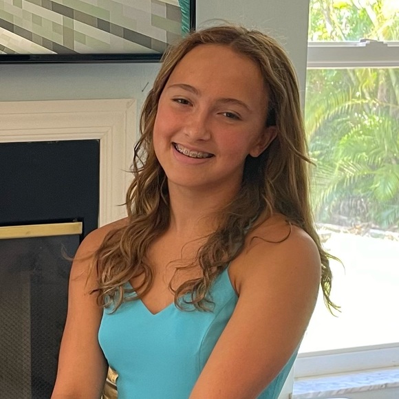 Meet your Posher, Savannah - Picture 3 of 3